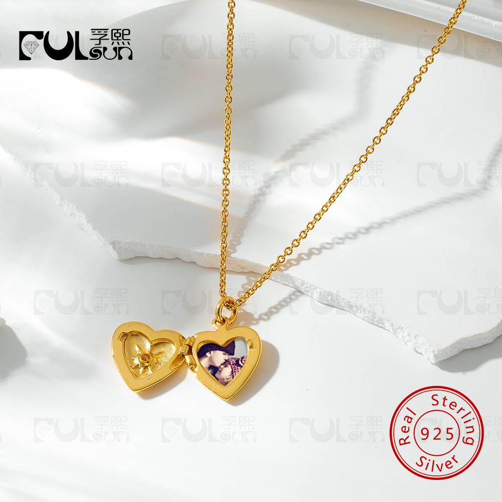 925 Sterling Silver 14K Gold P - огляд і ціна Heart Locket Necklace Photo