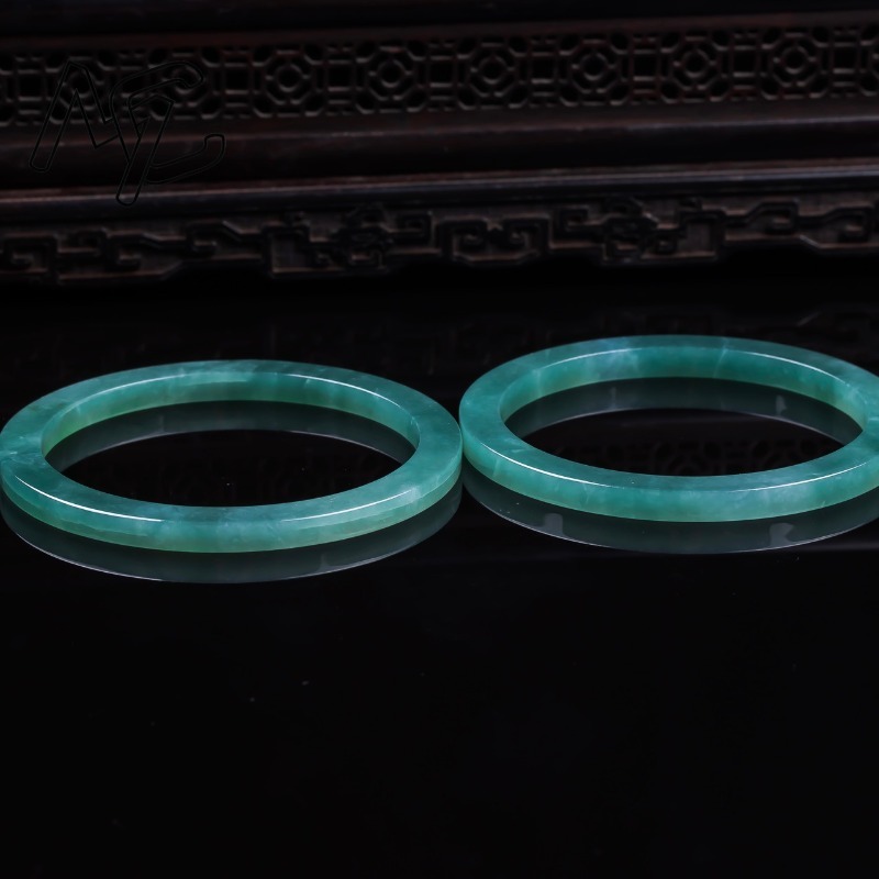 Natural Emerald 48-62mm Burmes - огляд і ціна Bracelets