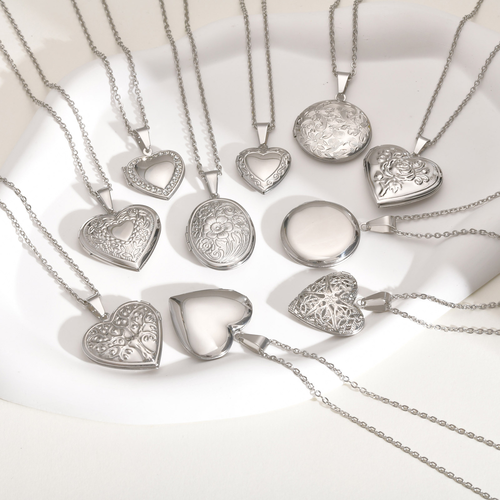 Vnox Never Fade Silver Color S - огляд і ціна Heart Locket Necklace Photo